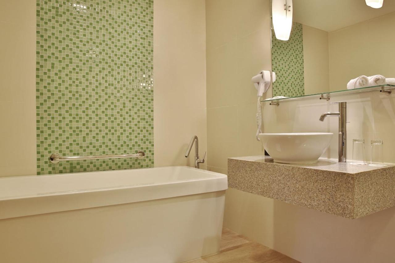 Diamond Hotel Kuta Lombok Kültér fotó